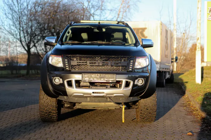 VRO364 Ford Ranger Limited - Image 14