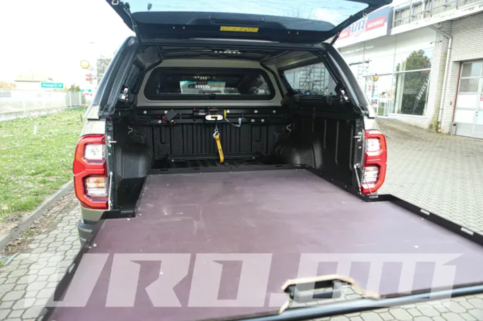 VRO370 Toyota Hilux Revo - Image 12