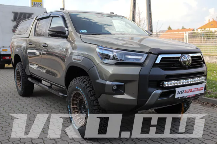 VRO370 Toyota Hilux Revo - Image 9