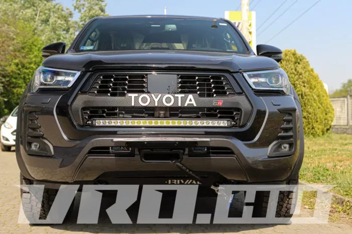 VRO373 Toyota Hilux Revo - Image 8