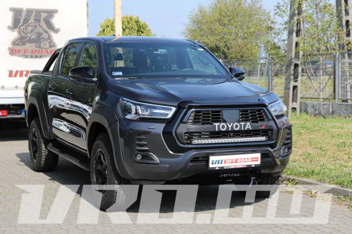 VRO373 Toyota Hilux Revo - Image 2