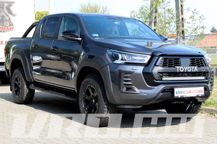 VRO373 Toyota Hilux Revo - Image 4