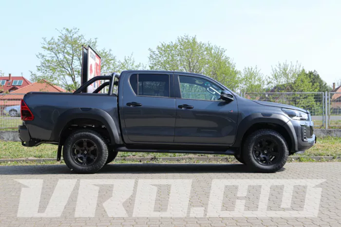 VRO373 Toyota Hilux Revo - Image 19