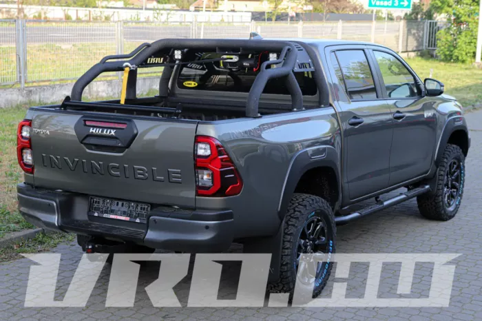 VRO374 Toyota Hilux Revo - Image 5