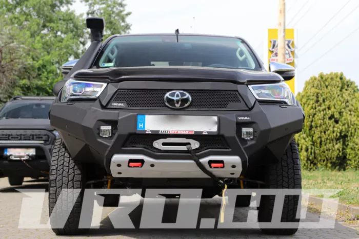 VRO375 Toyota Hilux Revo - Image 7