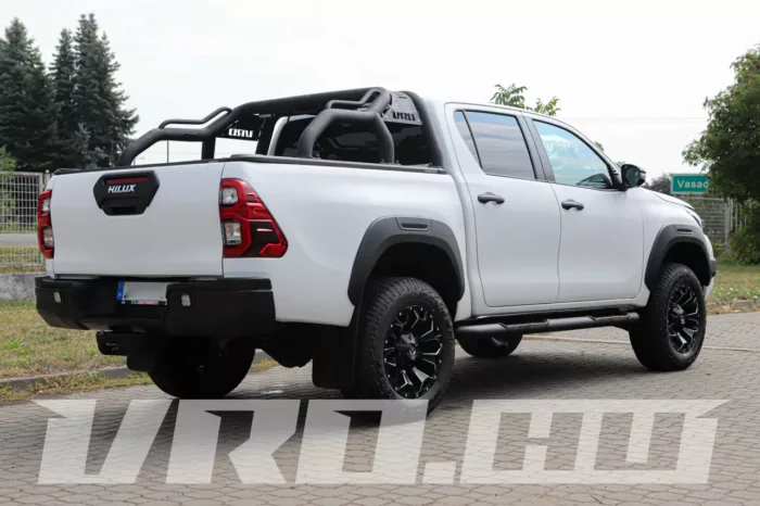 VRO377 Toyota Hilux Revo - Image 12