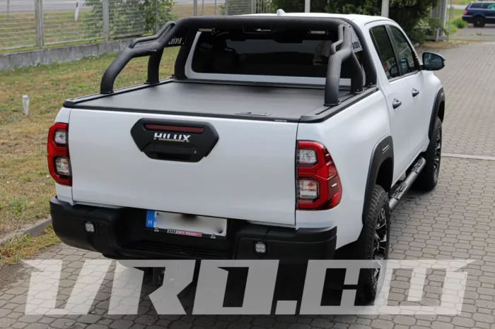 VRO377 Toyota Hilux Revo - Image 9