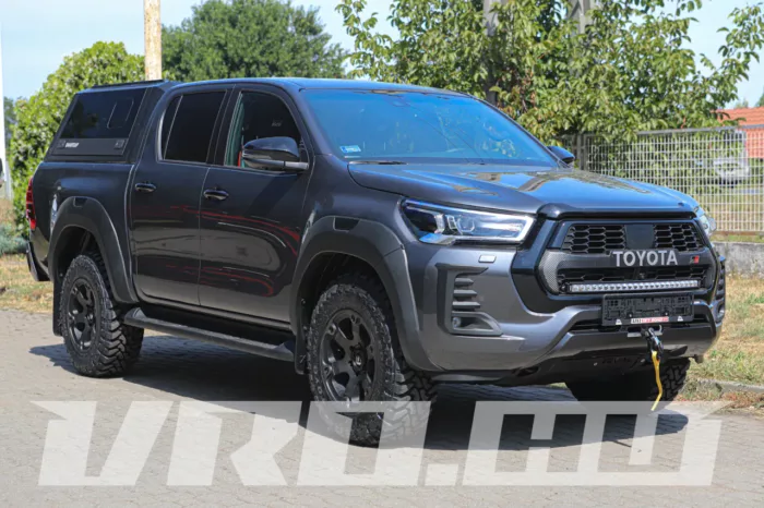 VRO384 Toyota Hilux Revo - Image 11